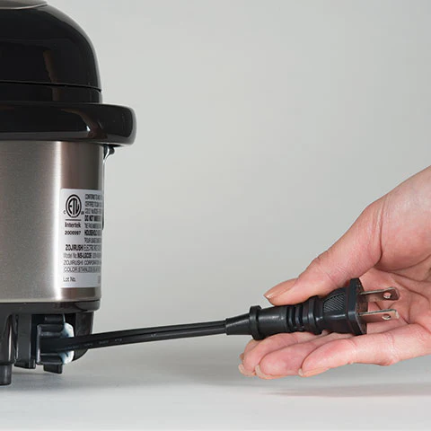 13-micom-rice-cooker-amp-warmer-ns-lgc05-1.webp